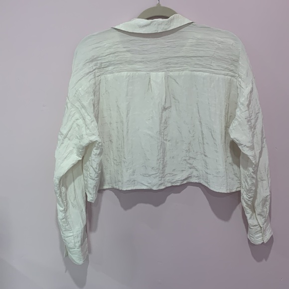 Women’s Bobbles & Lace Long Sleeve Cropped Silky Button Up - Size Small - Picture 8 of 8